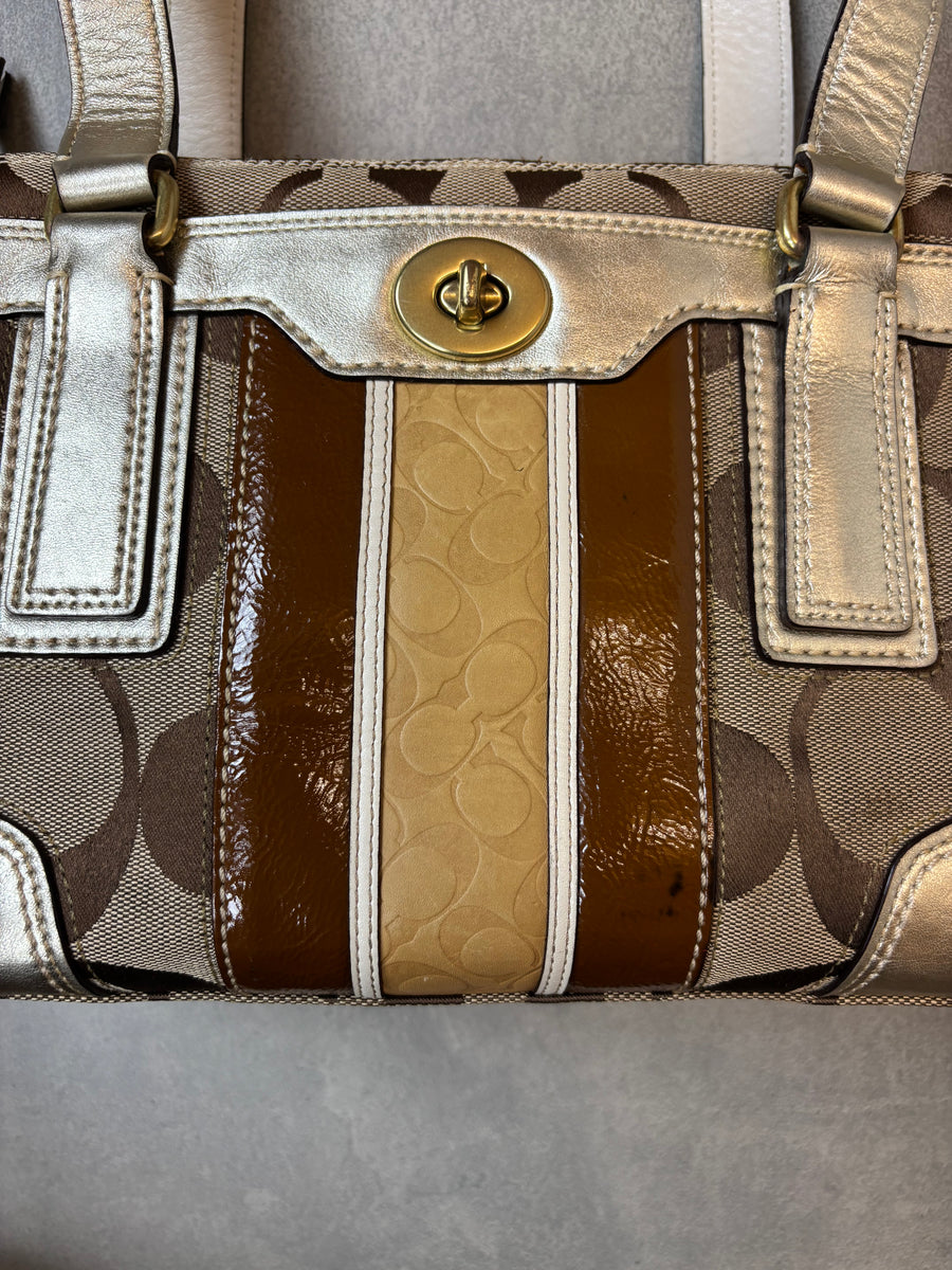 Coach Signature Shoulder Bag