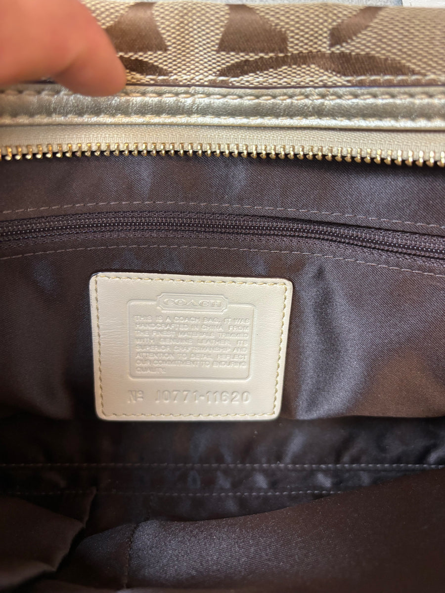 Coach Signature Shoulder Bag