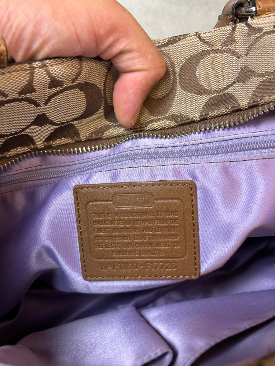 Coach Signature Shuolder Bag