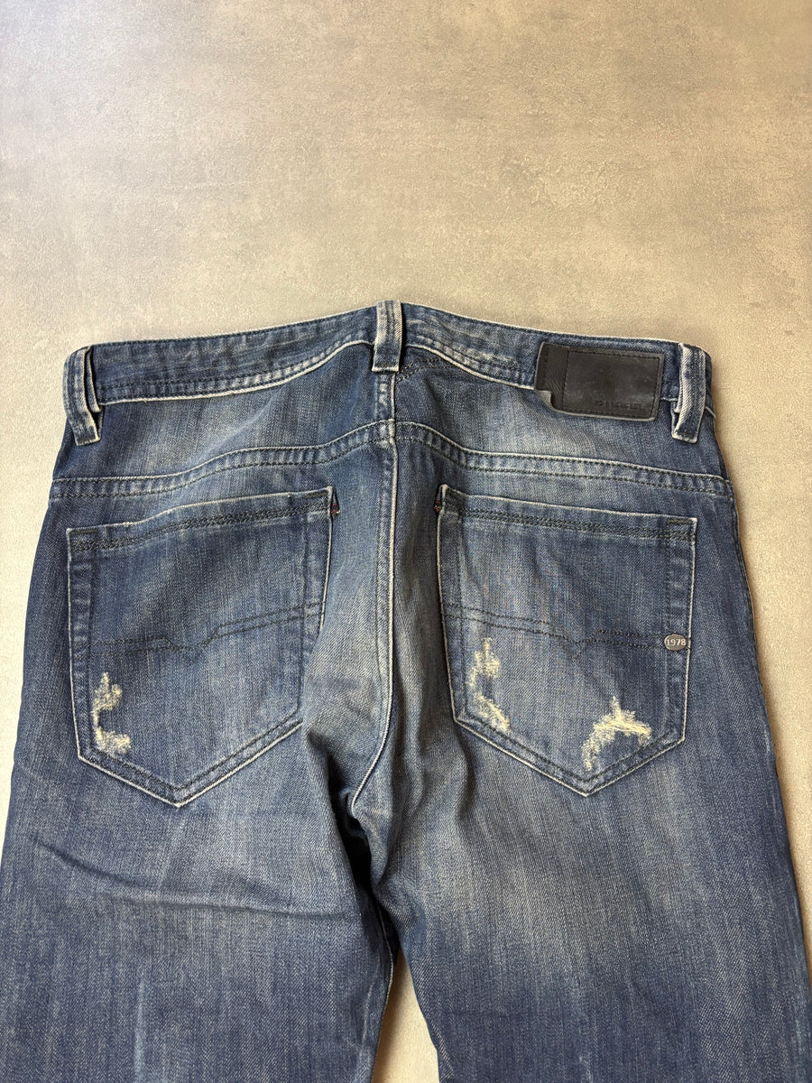 Diesel Distressed Herrenjeans (M-L)
