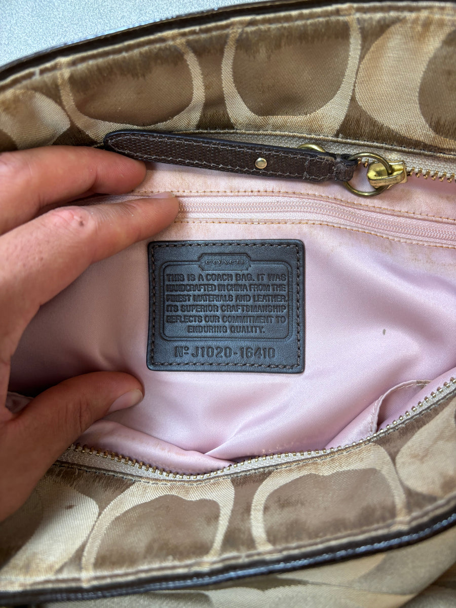 Coach Signature Shoulder Bag