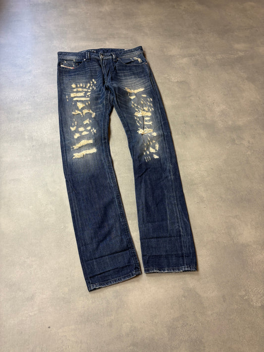 Diesel Distressed Herrenjeans (M-L)