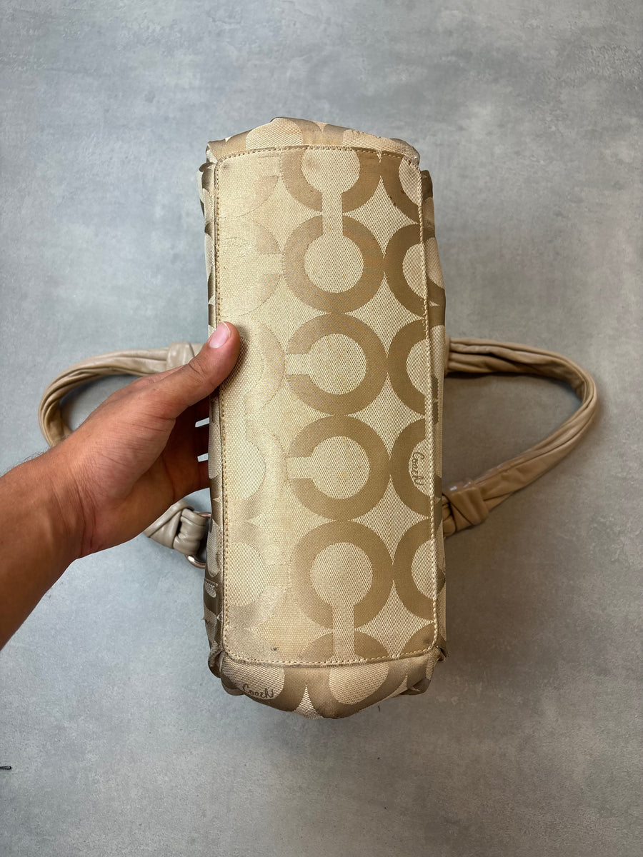 Coach Signature Shoulder Bag