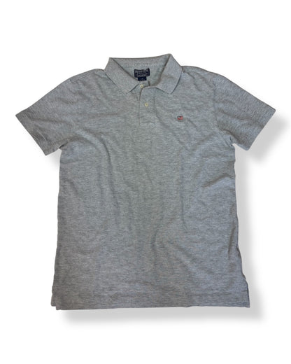 Ralph Lauren Polo (L)