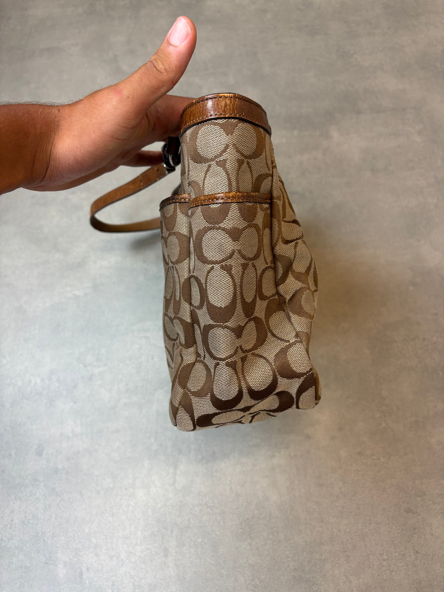 Coach Signature Shuolder Bag