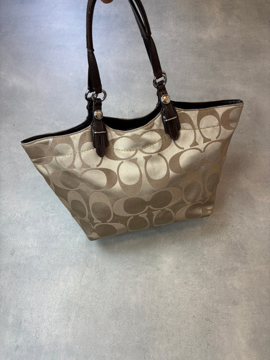Coach Signature Shoulder Bag