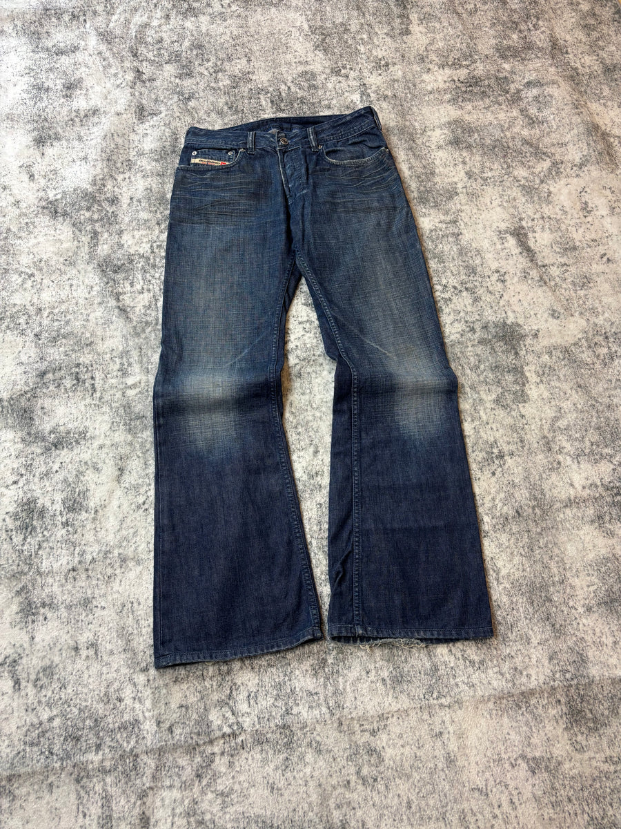 Diesel Bootcut Herrenjeans (M)
