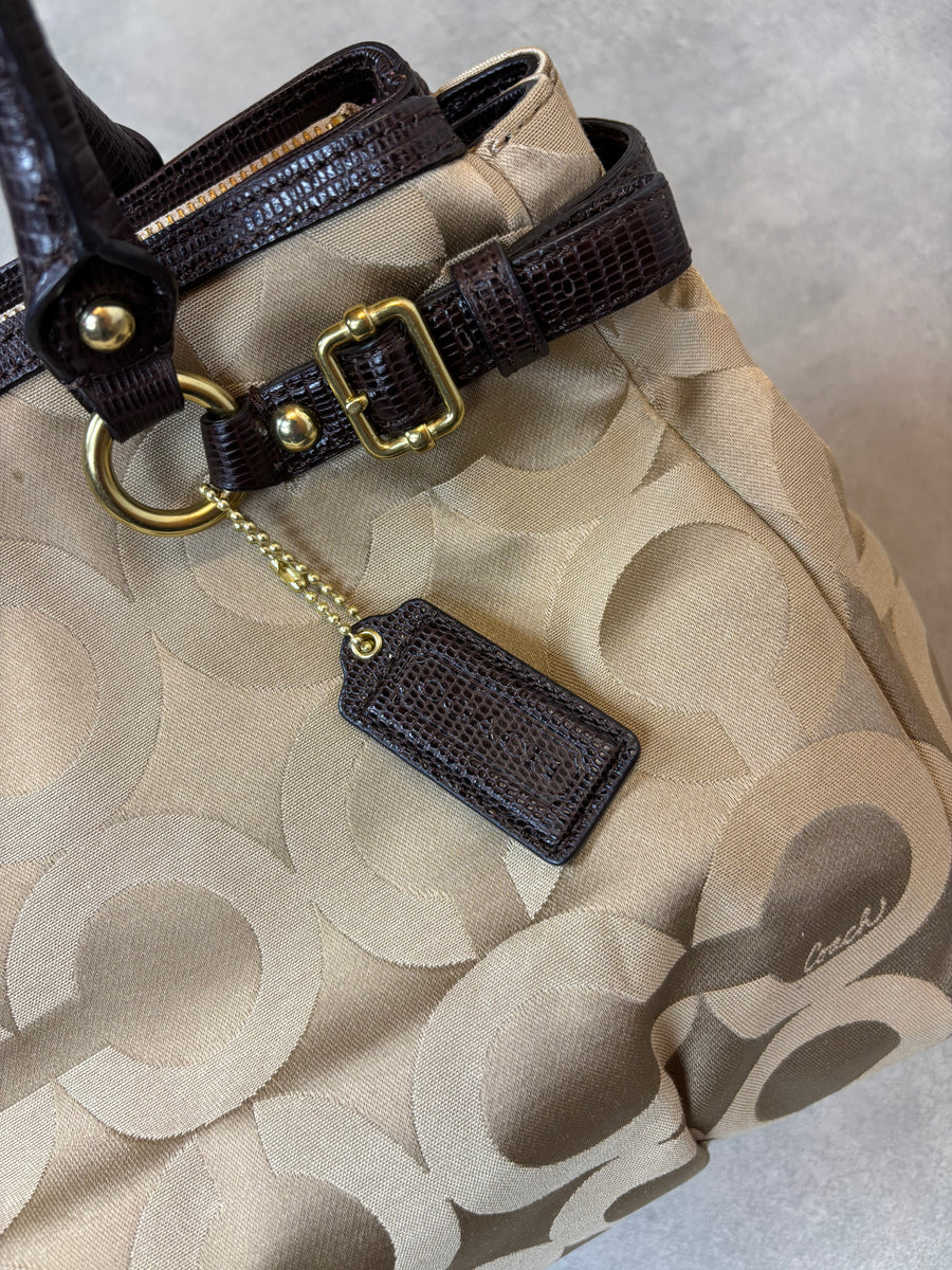 Coach Signature Shoulder Bag